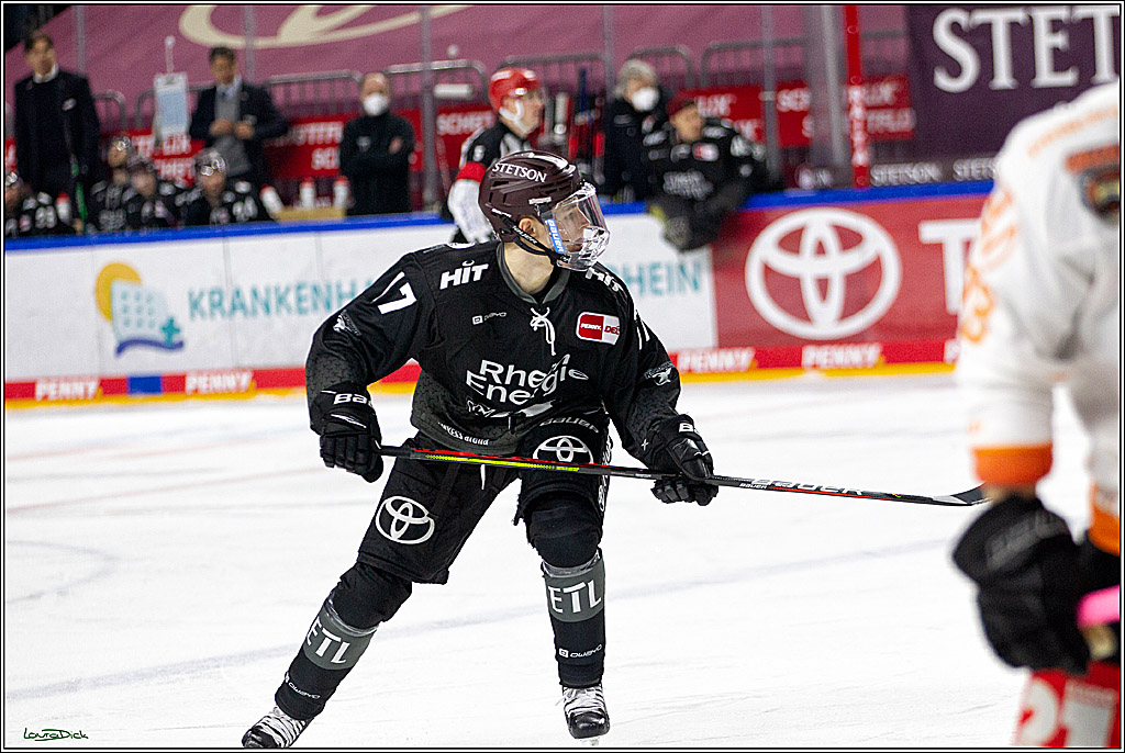 PENNY DEL;  Koelner Haie - Wolfsburg Grizzlys; Koeln, 17.03.2021